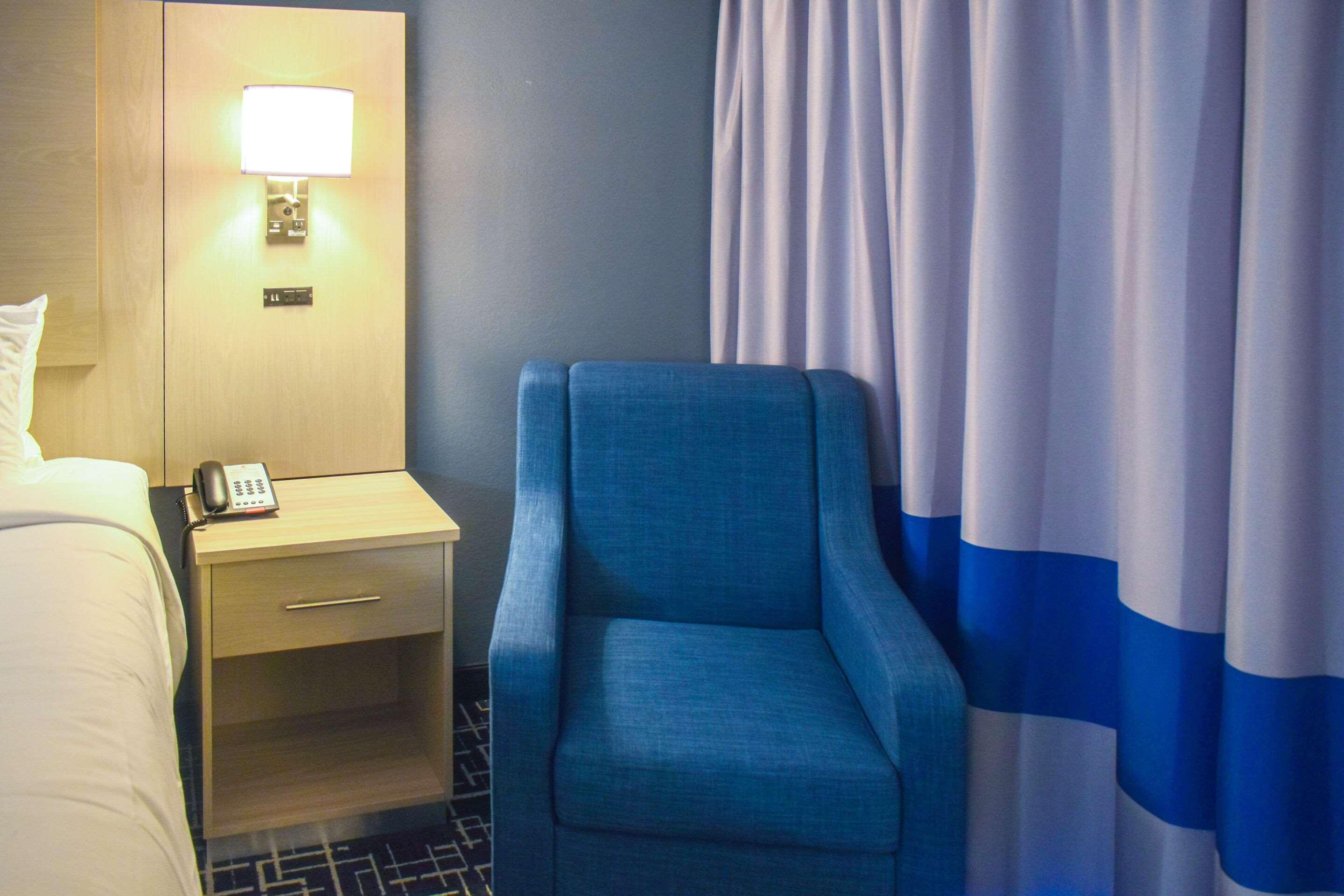 Comfort Inn Hyannis - Cape Cod エクステリア 写真