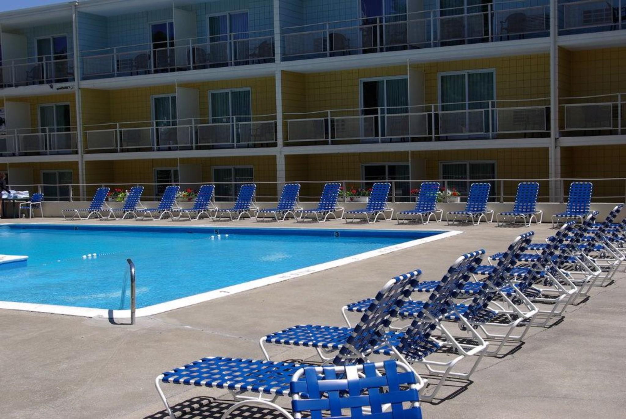 Comfort Inn Hyannis - Cape Cod エクステリア 写真
