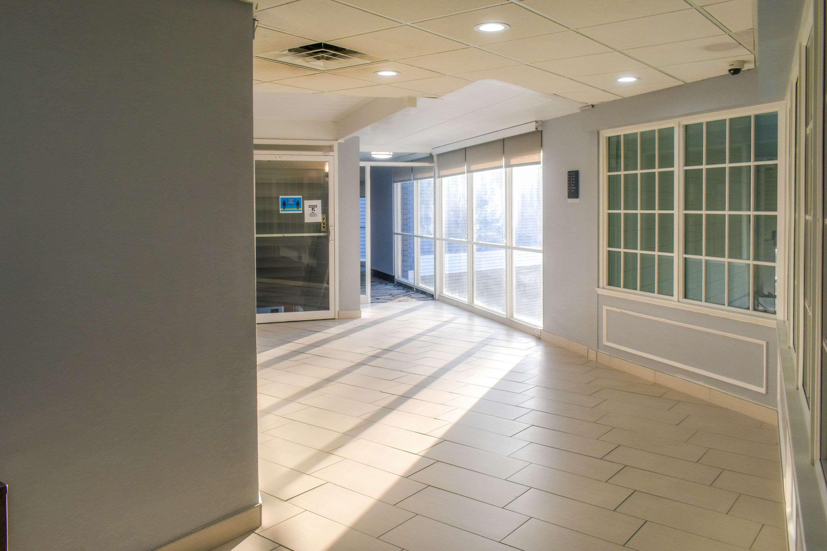Comfort Inn Hyannis - Cape Cod エクステリア 写真