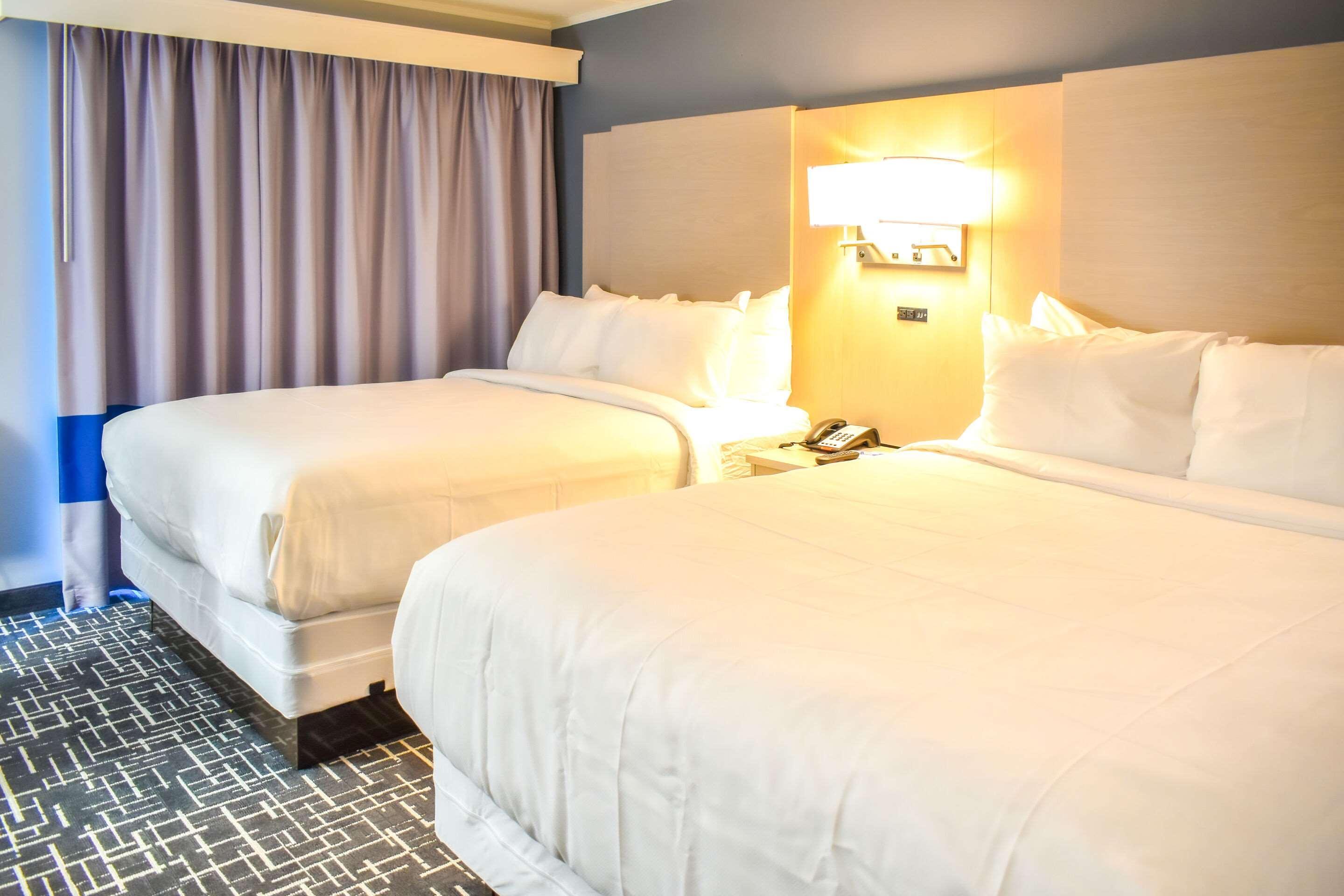 Comfort Inn Hyannis - Cape Cod エクステリア 写真