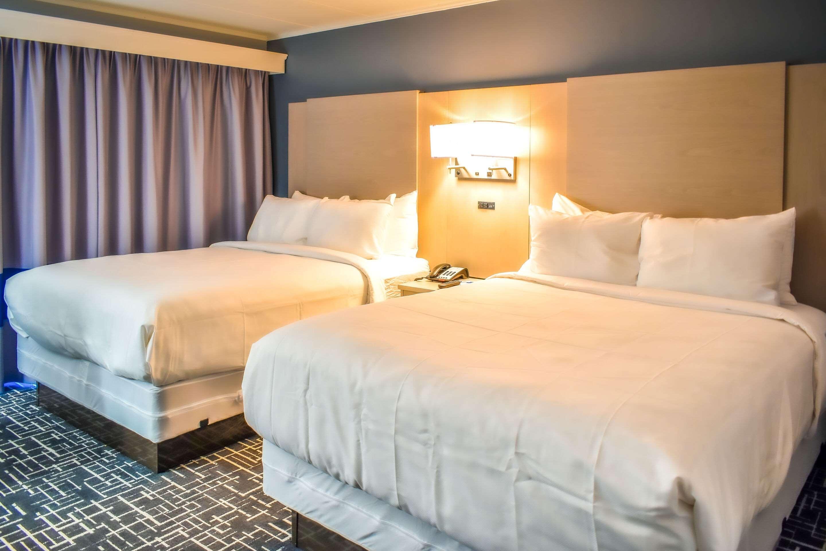 Comfort Inn Hyannis - Cape Cod エクステリア 写真
