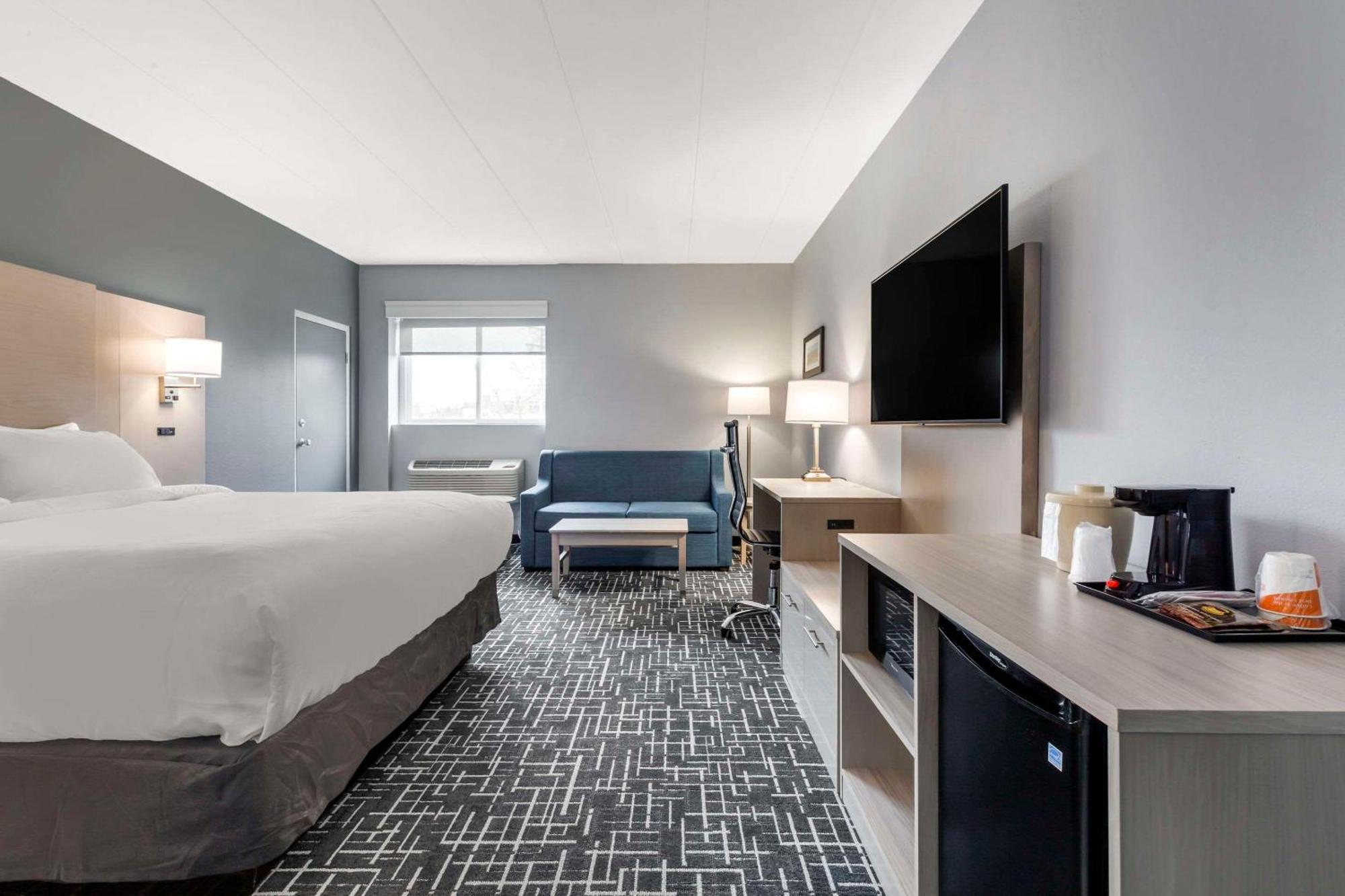 Comfort Inn Hyannis - Cape Cod エクステリア 写真
